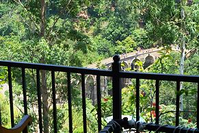 9 Arch View Rest Inn