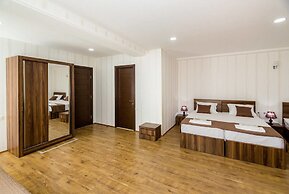 Elia Palace Hotel