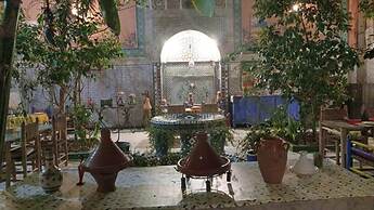 Riad Carole