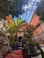 Riad Carole