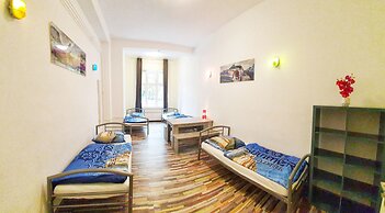 Hostel 199