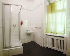 Hostel 199