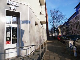 Hostel 199