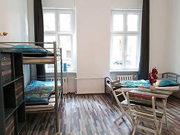 Hostel 199