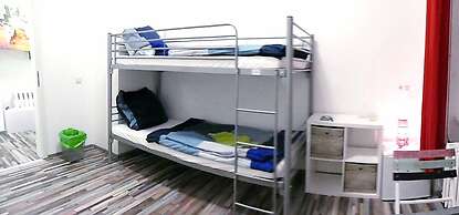 Hostel 199