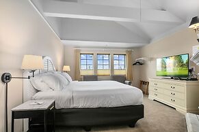 Saratoga Inn