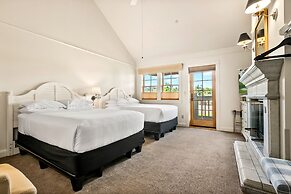 Saratoga Inn