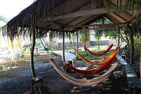 Cartago Bay