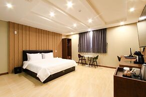 The King Hotel