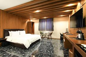 The King Hotel