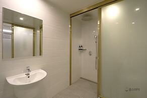 The King Hotel