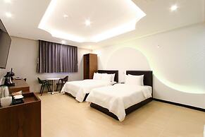 The King Hotel