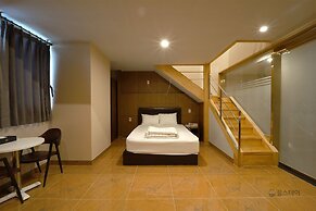 The King Hotel