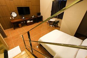 The King Hotel