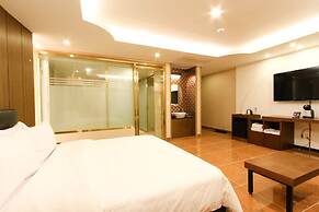 The King Hotel