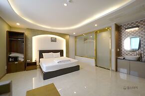 The King Hotel