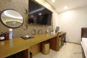 The King Hotel