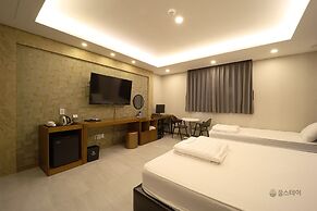 The King Hotel