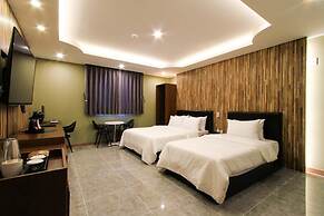 The King Hotel