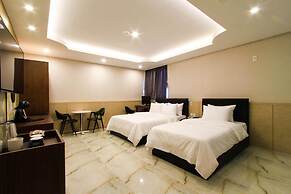 The King Hotel
