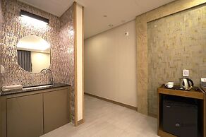 The King Hotel