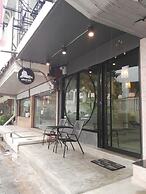 Ekanek Hostel Bangkok - Adults Only