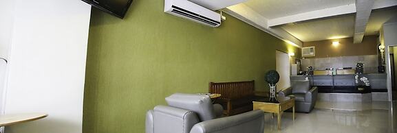 Quoalla Hotel Makati