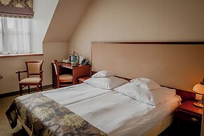 Hotel Poledno