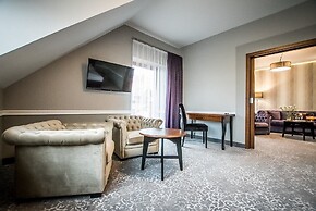 Hotel Poledno