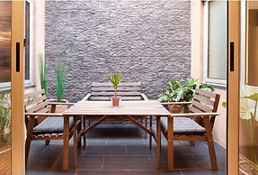 ZEN Groundfloor with terrace
