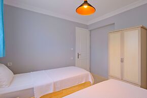 Gold Lion Apart Hotel