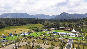 The Grand Mountain Hotel