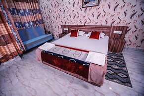 GKM Grand Hotel