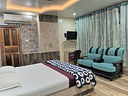 GKM Grand Hotel