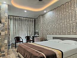 GKM Grand Hotel