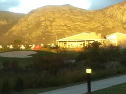 Mulligans Golf Lodge