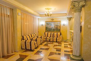 Golden Pearl Hotel