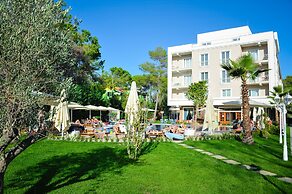 Sandy Beach Resort
