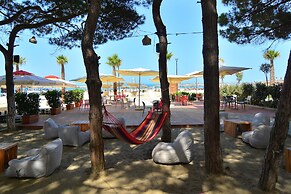 Sandy Beach Resort