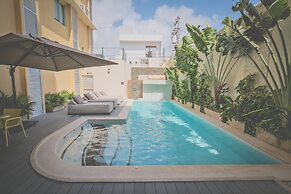 Biwa Tulum