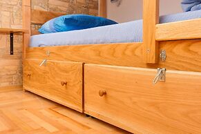 Hostel Oktarin
