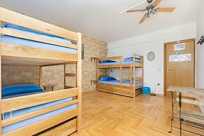 Hostel Oktarin