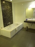 Top3 Lords Resort Bhavnagar