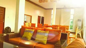 The Inn at Calayo