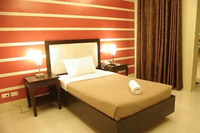 The Red Palm Suites and Restaurant