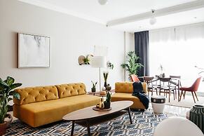 Fantastay - Golden Mile