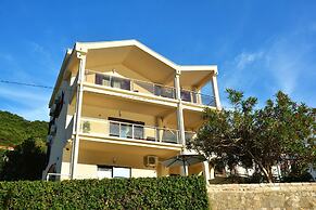 MaXhit Apartments