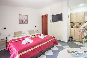MaXhit Apartments