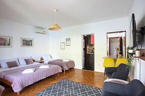 MaXhit Apartments
