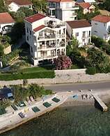 MaXhit Apartments